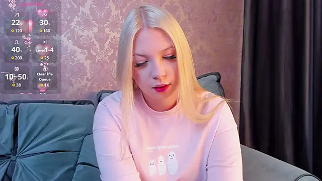 Snapshot of RubyMiaow chatting on December 12, 2024, 7:59 pm RubyMiaow online show from December 12, 2024, 7:59 pm