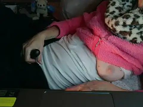 VeneRed online show from February 25, 2026, 11:15 pm