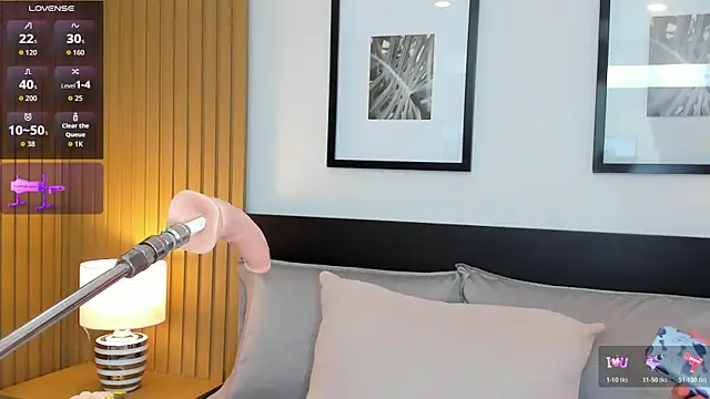 doll bella  online show from April 15, 2026, 7:40 pm