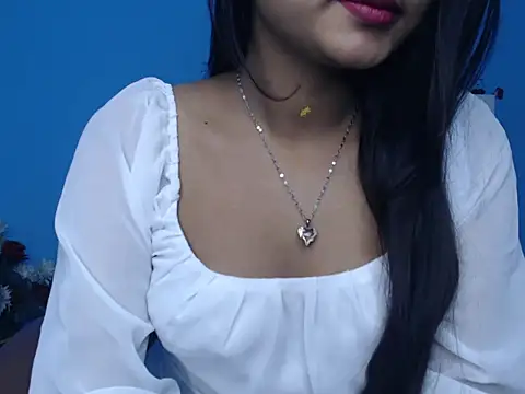 Wish Queen online show from November 18, 2025, 1:03 pm