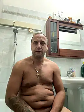 Lecatore80 online show from November 24, 2025, 6:19 pm