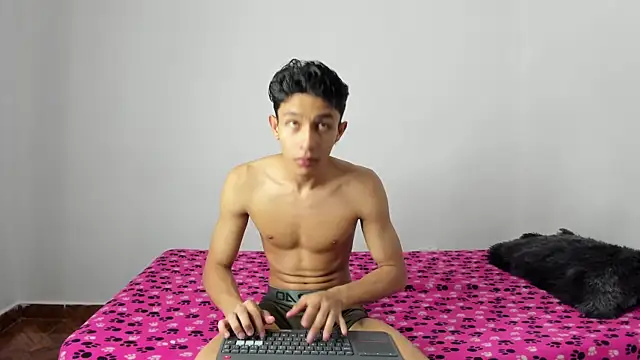 Snapshot of evanscollins chatting on January 18, 2025, 3:09 am evanscollins online show from January 18, 2025, 3:09 am