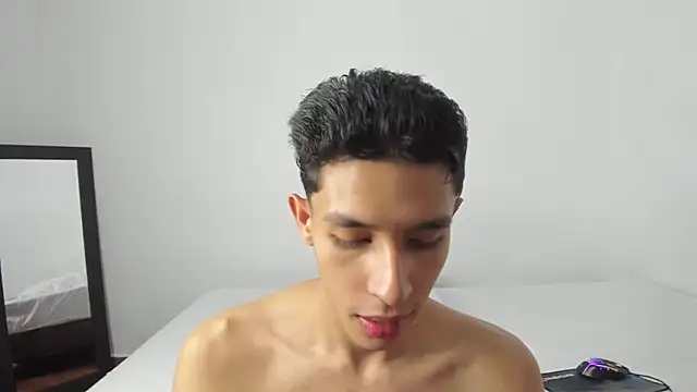 Snapshot of evanscollins chatting on January 30, 2025, 11:45 pm evanscollins online show from January 30, 2025, 11:45 pm