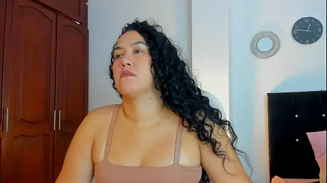 kathyajhonss online show from October 24, 2025, 10:09 pm