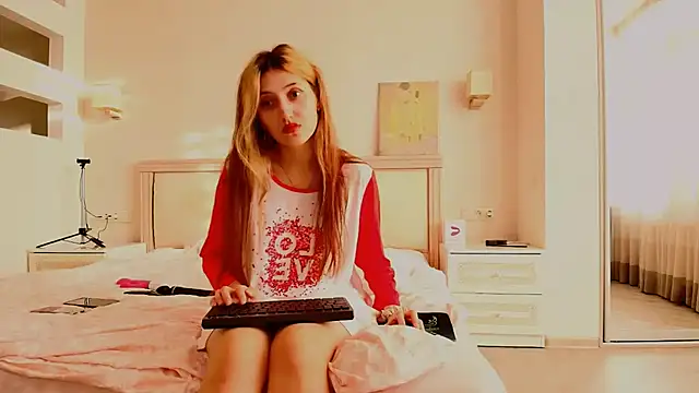 Iren online show from November 17, 2025, 1:15 pm