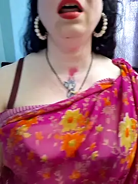 Snapshot of Raja_Ranii chatting on February 19, 2026, 6:32 am Raja Ranii online show from February 19, 2026, 6:32 am