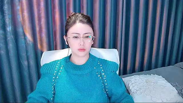 Daisy7 11 online show from November 26, 2025, 1:22 pm