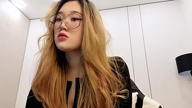 Snapshot of Jennatyan chatting on February 4, 2026, 3:18 pm Jennatyan online show from February 4, 2026, 3:18 pm