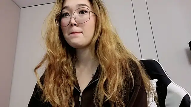 Snapshot of Jennatyan chatting on February 22, 2026, 6:16 am Jennatyan online show from February 22, 2026, 6:16 am