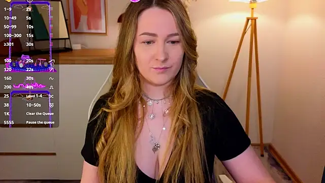 Emma B1uem online show from March 12, 2025, 10:28 pm