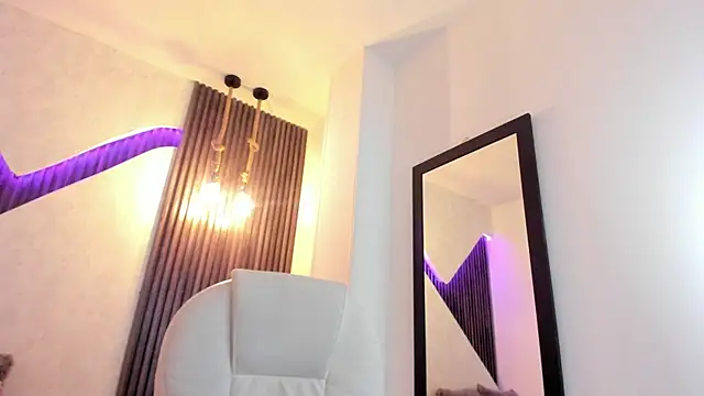 Snapshot of laurin_clauz_ chatting on February 26, 2025, 6:37 pm laurin clauz online show from February 26, 2025, 6:37 pm