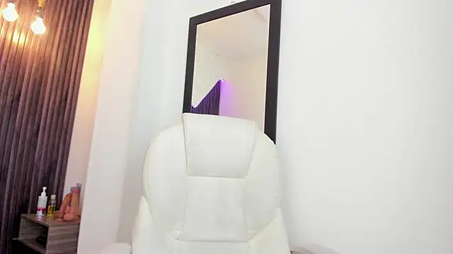 Snapshot of laurin_clauz_ chatting on September 21, 2025, 4:34 pm laurin clauz online show from September 21, 2025, 4:34 pm