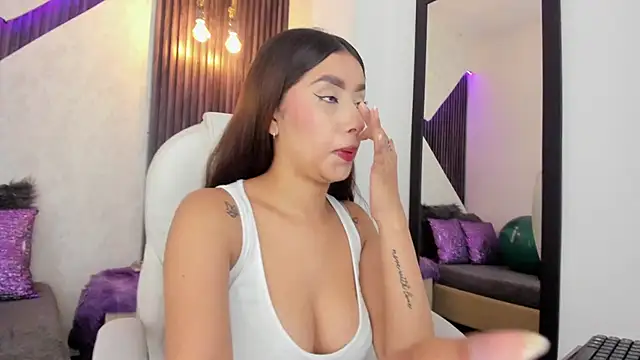 Snapshot of laurin_clauz_ chatting on September 16, 2025, 3:46 pm laurin clauz online show from September 16, 2025, 3:46 pm