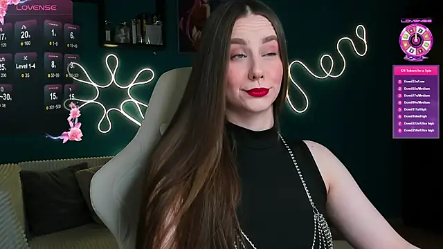 katie taylorr online show from November 19, 2025, 10:21 pm