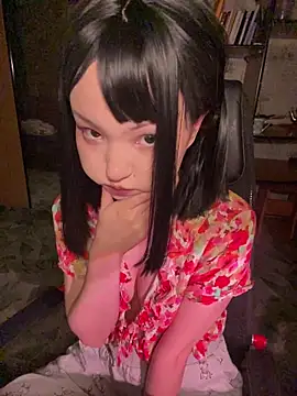 lalallalalaa- online show from March 15, 2026, 2:57 pm