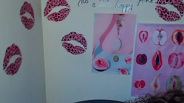  SusieSu  online show from January 17, 2026, 1:15 pm