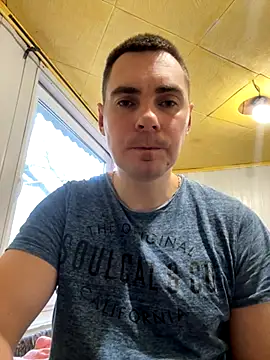 Rowing199456 online show from November 29, 2025, 7:41 am