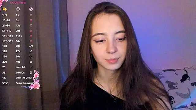 EvaBradley online show from November 27, 2025, 7:14 pm