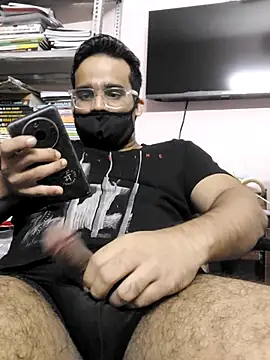 PatelBond online show from November 7, 2025, 11:04 am