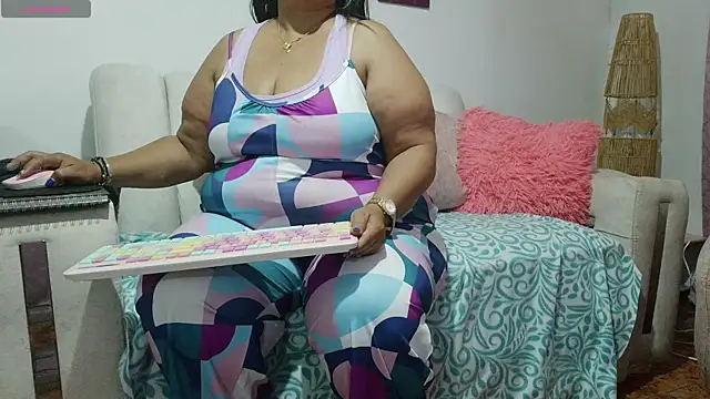 Snapshot of ScarletthJhonson- chatting on August 3, 2026, 2:34 pm ScarletthJhonson- online show from August 3, 2026, 2:34 pm