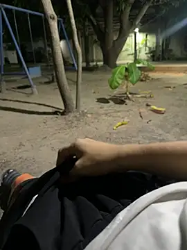 Snapshot of Erick-90 chatting on February 11, 2026, 3:28 am Erick-90 online show from February 11, 2026, 3:28 am