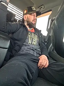 Snapshot of Beardedtattood chatting on March 3, 2026, 1:07 pm Beardedtattood online show from March 3, 2026, 1:07 pm