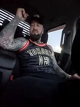 Beardedtattood online show from November 21, 2025, 12:37 pm