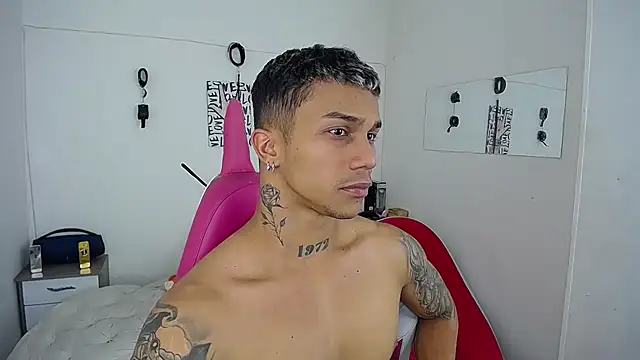 Leonard Price online show from November 17, 2025, 2:04 am