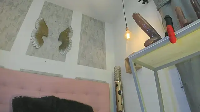 zhamira 21 online show from February 13, 2026, 8:53 pm