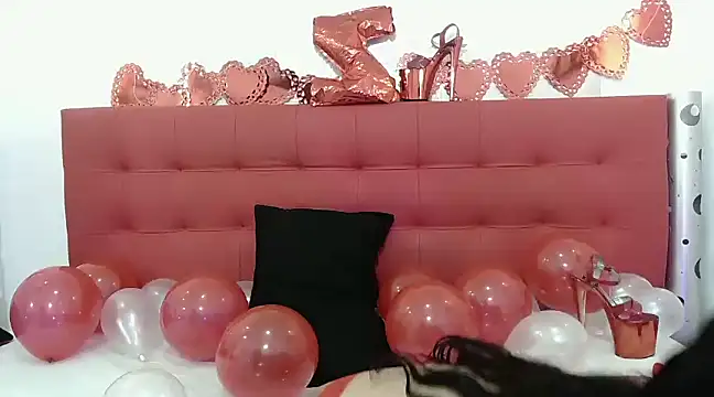 Snapshot of zhamira_21 chatting on February 13, 2025, 11:37 pm zhamira 21 online show from February 13, 2025, 11:37 pm