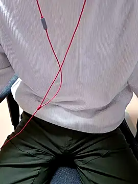 Snapshot of Aenbukkake_kai2 chatting on January 11, 2025, 1:11 pm Aenbukkake kai2 online show from January 11, 2025, 1:11 pm