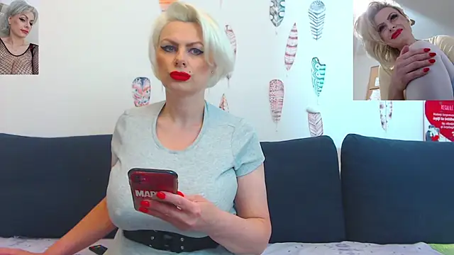 ForeverBarbie  online show from June 20, 2026, 12:04 am