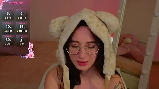 Snapshot of Dark_Lola_ chatting on February 27, 2025, 9:25 pm Dark Lola online show from February 27, 2025, 9:25 pm