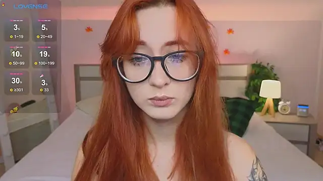 Snapshot of Dark_Lola_ chatting on October 5, 2025, 1:40 am Dark Lola online show from October 5, 2025, 1:40 am