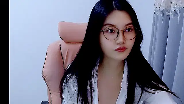 Little-sweet online show from October 27, 2025, 11:05 pm