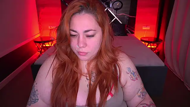 Kittywakee online show from October 21, 2025, 8:41 pm