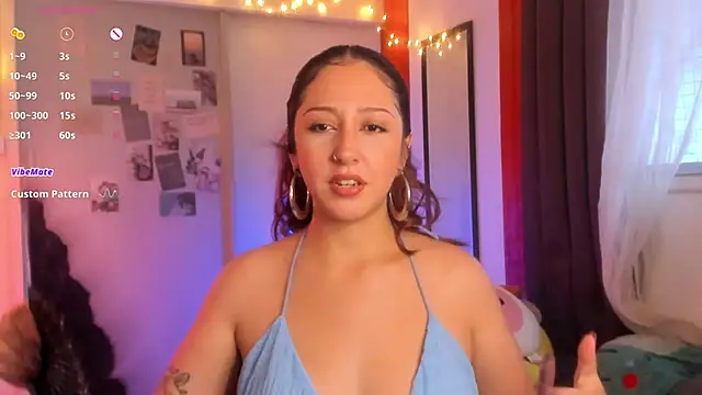 Snapshot of HeyTati chatting on February 19, 2026, 9:23 pm HeyTati online show from February 19, 2026, 9:23 pm