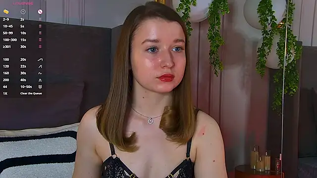 Snapshot of MichelleHaynes chatting on February 23, 2025, 2:57 pm MichelleHaynes online show from February 23, 2025, 2:57 pm