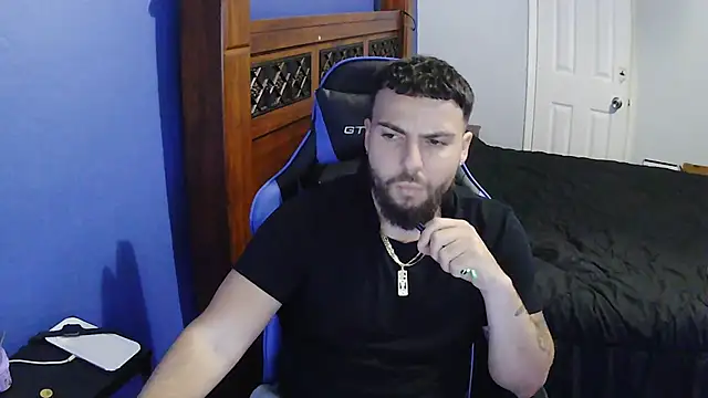 Snapshot of MasterKvn chatting on March 3, 2025, 7:46 am MasterKvn online show from March 3, 2025, 7:46 am