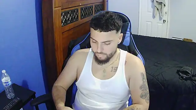 Snapshot of MasterKvn chatting on February 25, 2025, 7:31 am MasterKvn online show from February 25, 2025, 7:31 am