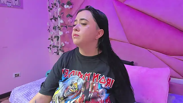 Victoria Rossy online show from October 11, 2025, 7:37 pm