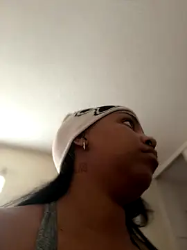 Jayhoney25 online show from October 2, 2025, 6:00 pm