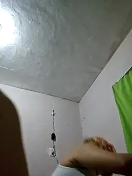 sadnessgyall online show from September 25, 2025, 5:35 am