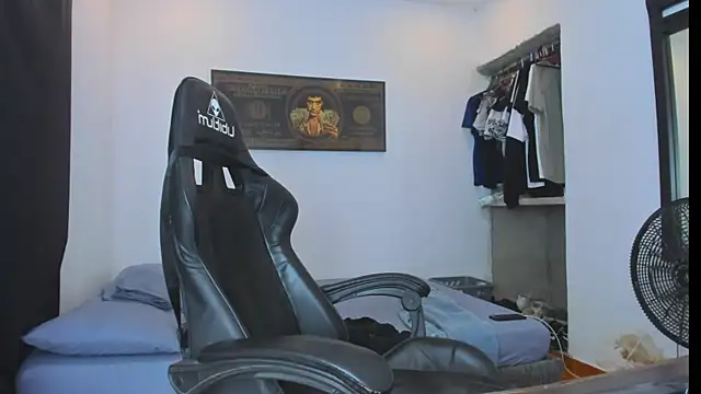 daddy jhons online show from December 13, 2025, 8:04 pm