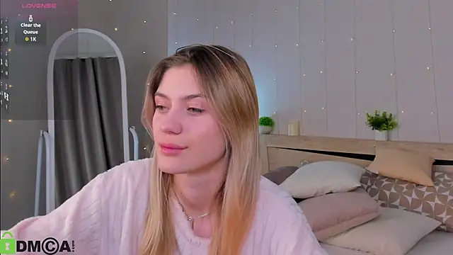 Cherry Price online show from November 18, 2025, 12:59 am