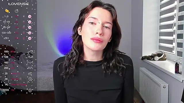 Snapshot of Kolette_Gray chatting on October 17, 2025, 8:06 am Kolette Gray online show from October 17, 2025, 8:06 am