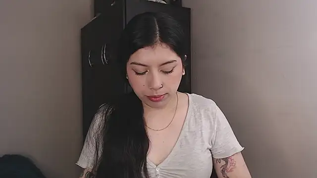 Snapshot of iam_emy chatting on November 10, 2025, 10:59 pm iam emy online show from November 10, 2025, 10:59 pm