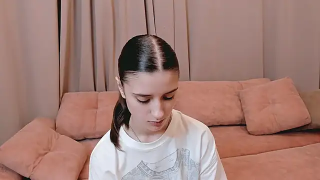 NoreenAtlee online show from December 6, 2024, 11:27 am