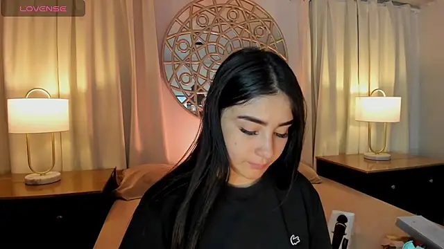 Belliinda 21 online show from May 12, 2026, 6:58 pm
