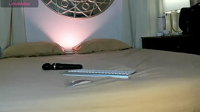 Belliinda 21 online show from October 25, 2025, 7:03 pm